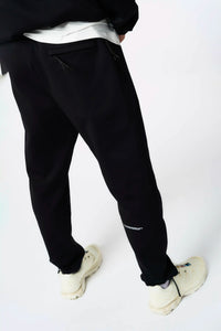 PANTALÓN TECH NEGRO OSCURO