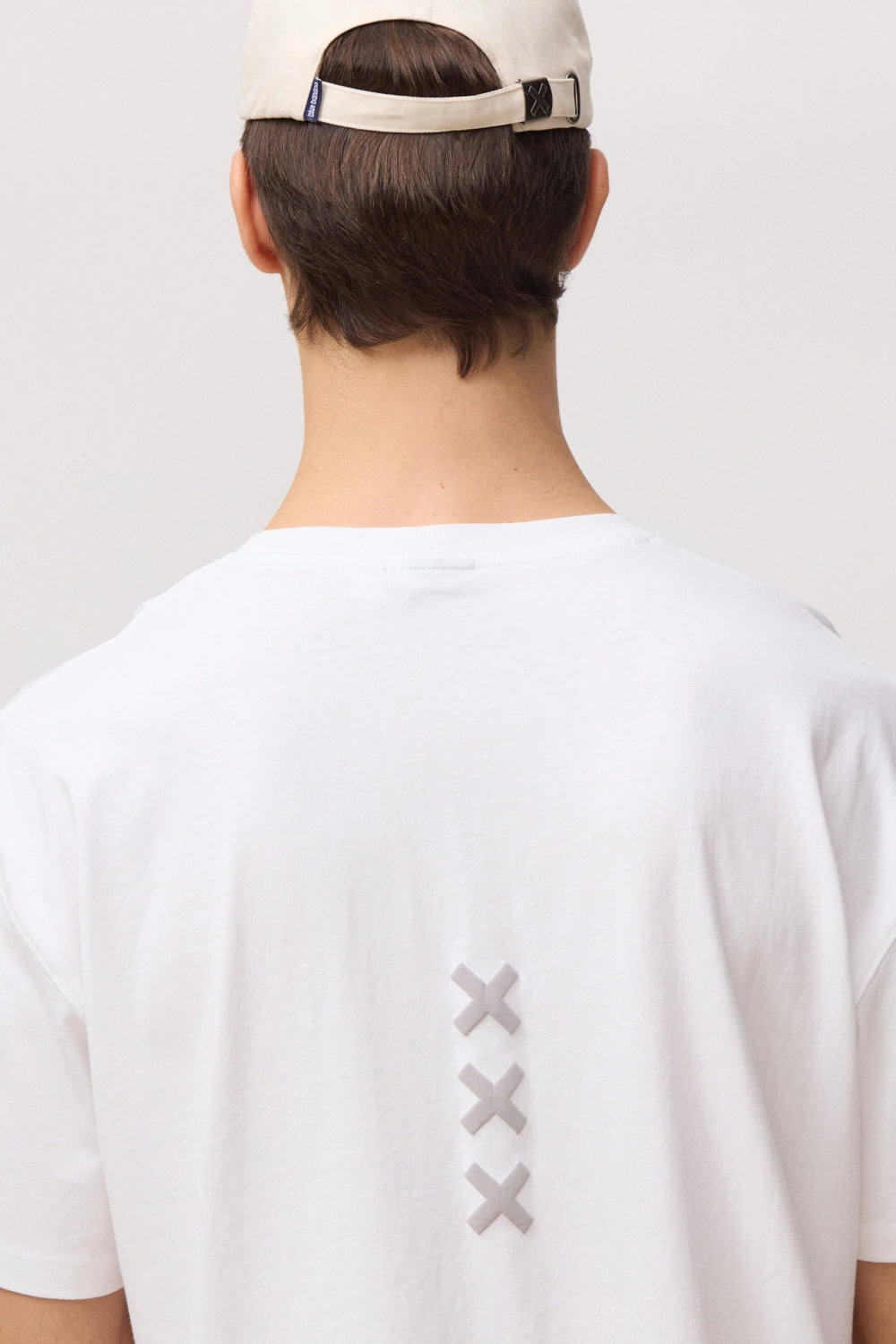 WHITE BONFIRE TEE