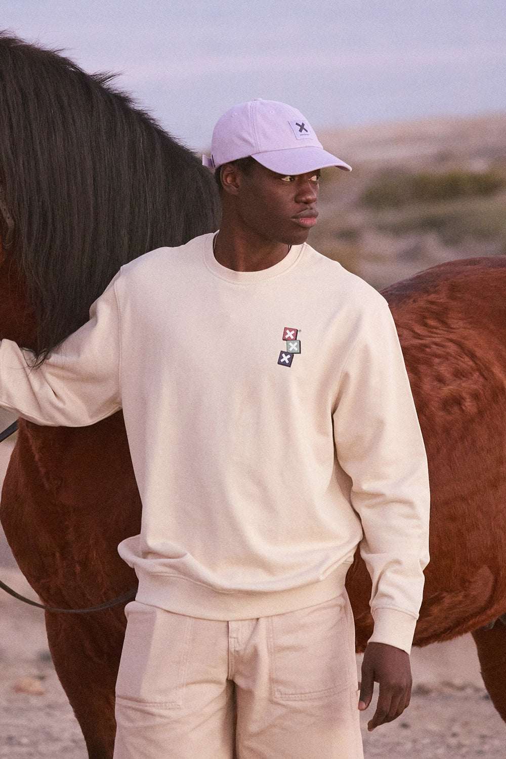 BEIGE GOODS CREW