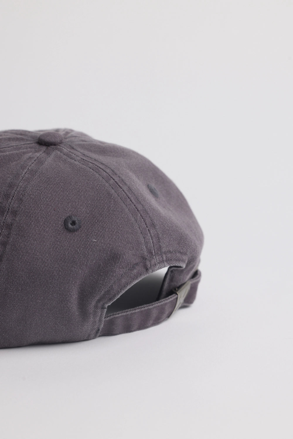 ANTHRACITE ICONIC CAP
