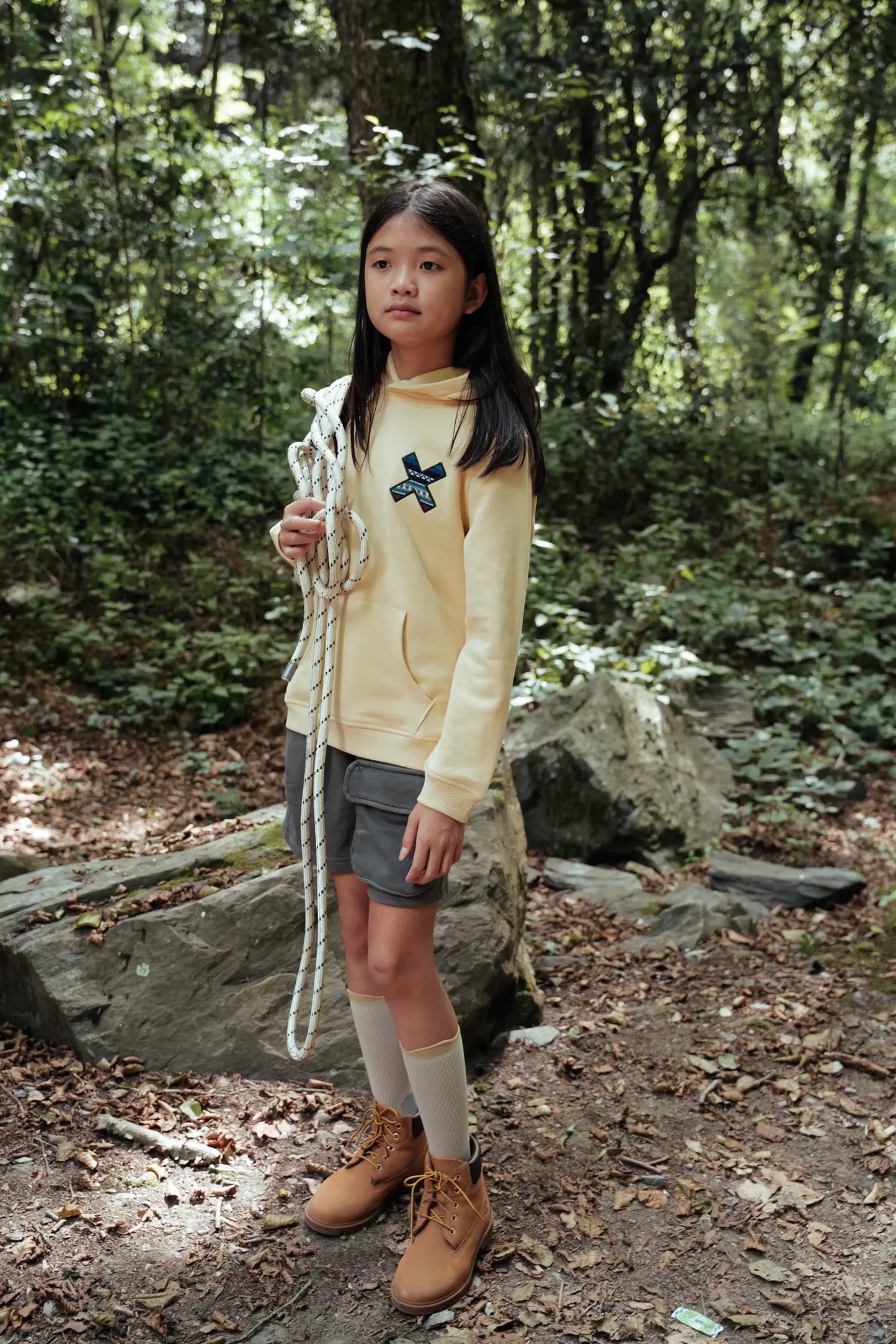 SUDADERA CON CAPUCHA KIDS CLASSIC AMARILLO CLARO