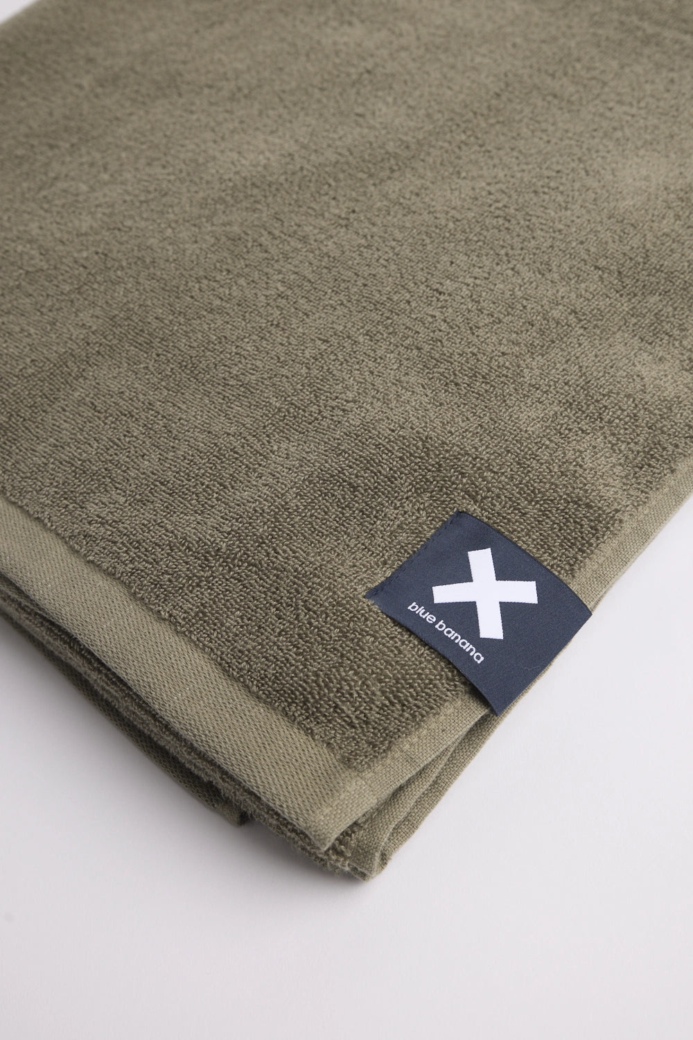 OLIVE GREEN MOVEMENT TOWEL
