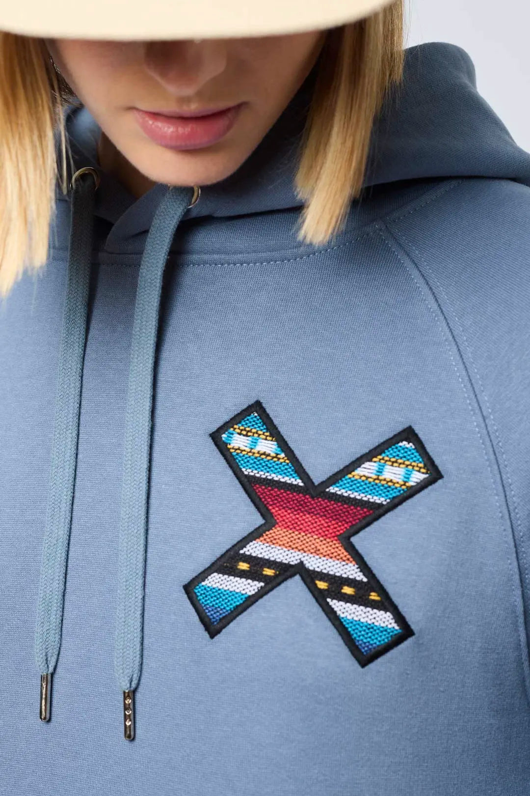 SUDADERA CON CAPUCHA CLASSIC SKY BLUE