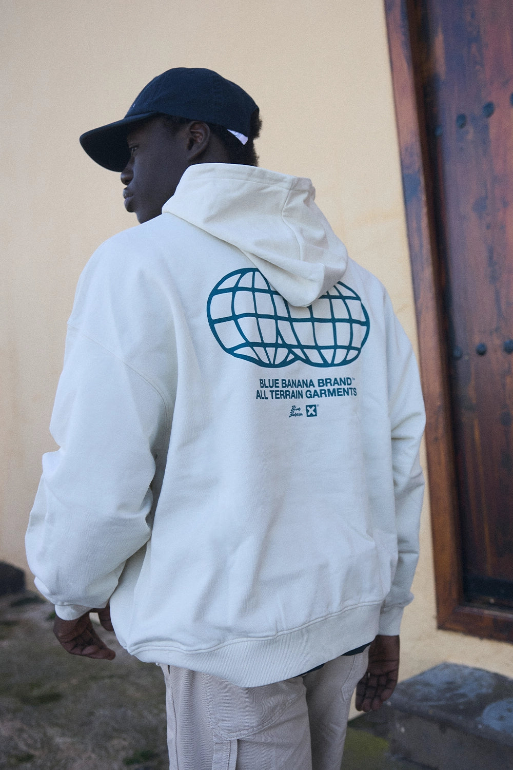 OFF-WHITE UNIVERSAL HOODIE