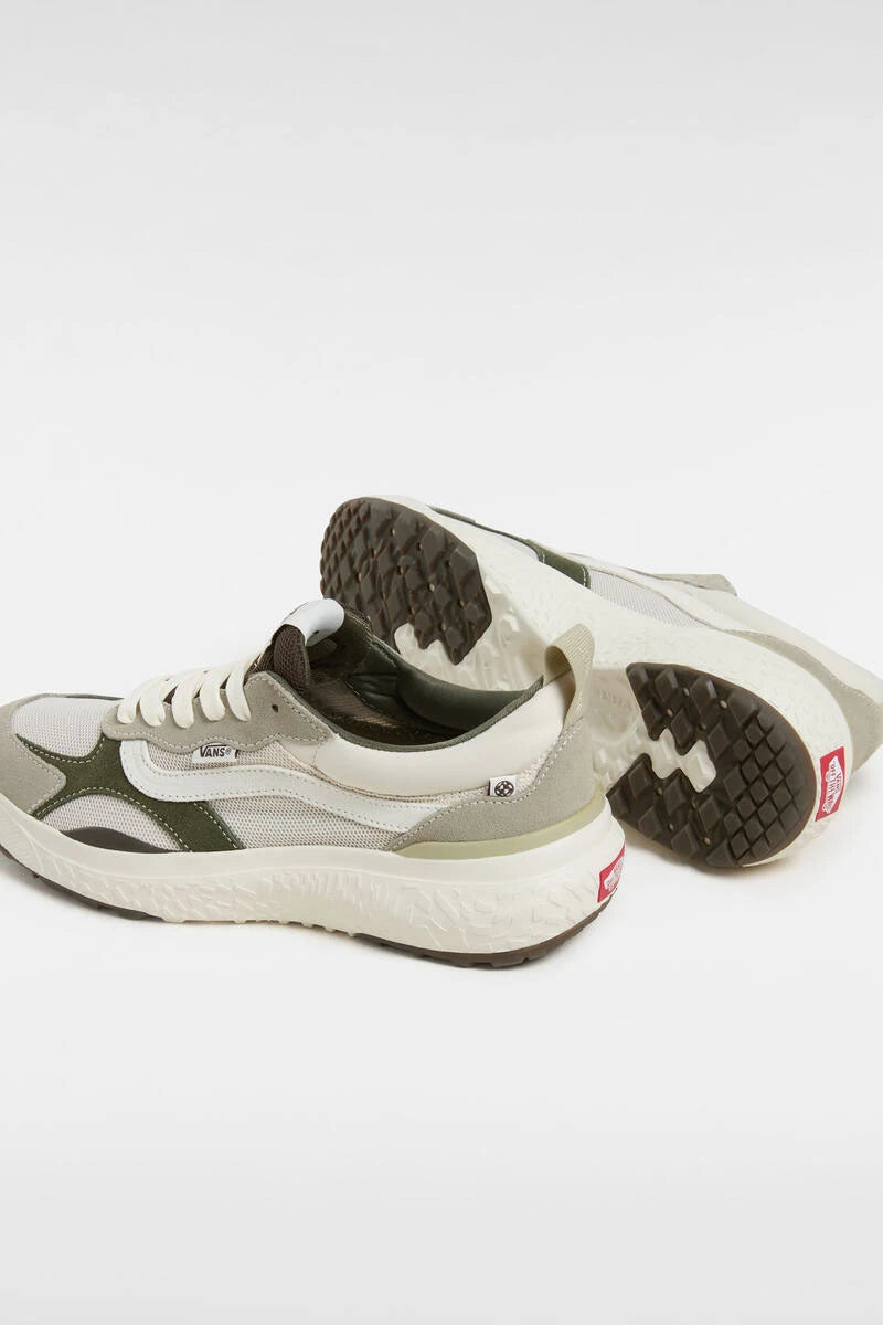 LIGHT BROWN MTE ULTRARANGE NEO VR3 VANS SNEAKERS